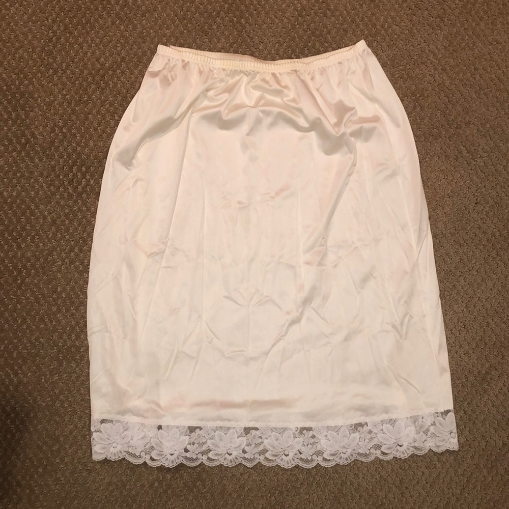 Vintage Ivory Slip Size Large
